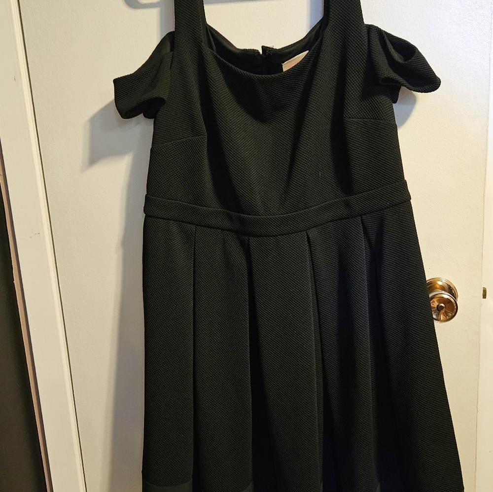 Black Cocktail Dress Nicolette Mason - Picture 2 of 6